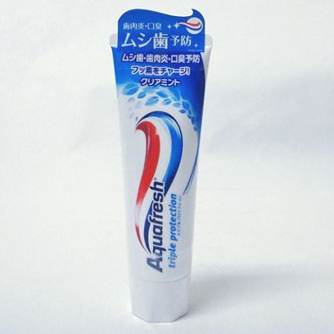 Kem đánh răng Aquafresh nội địa Nhật 